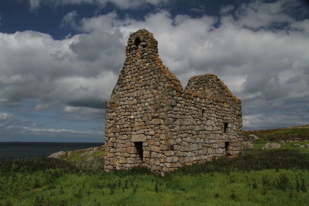 This image has an empty alt attribute; its file name is dalkey-island-via-pinterest-see-info.jpg