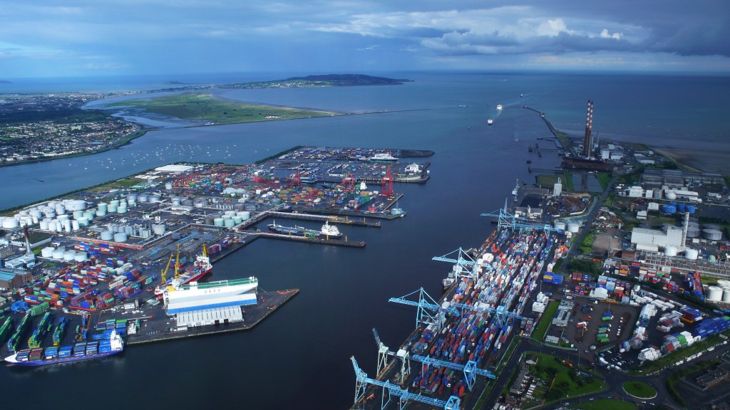 This image has an empty alt attribute; its file name is dublin-port.jpg